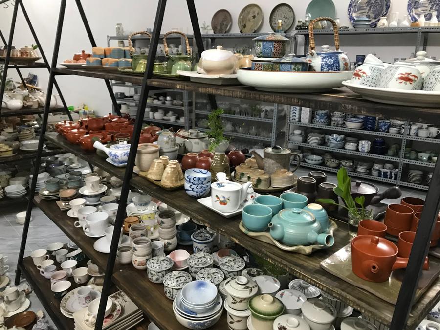 Bộ sưu tập ấm chén