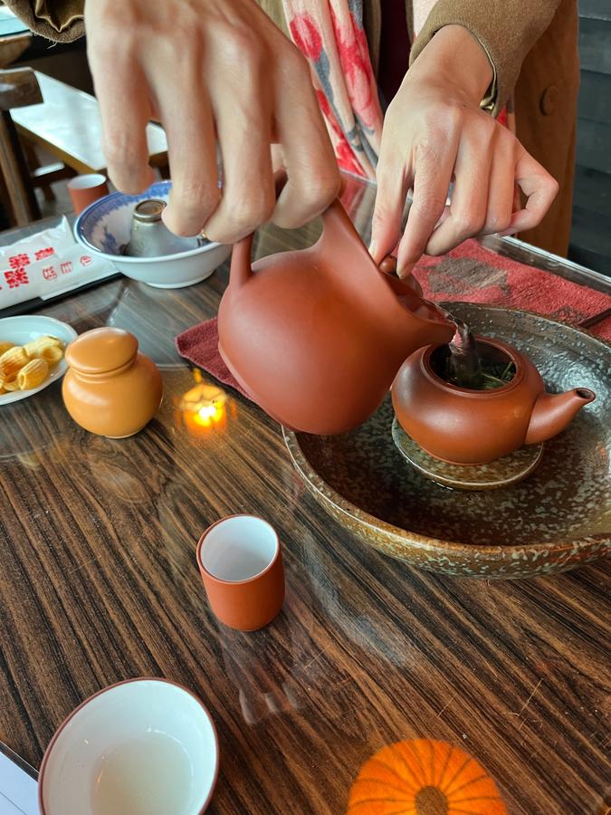 Pha trà – Tea ceremony